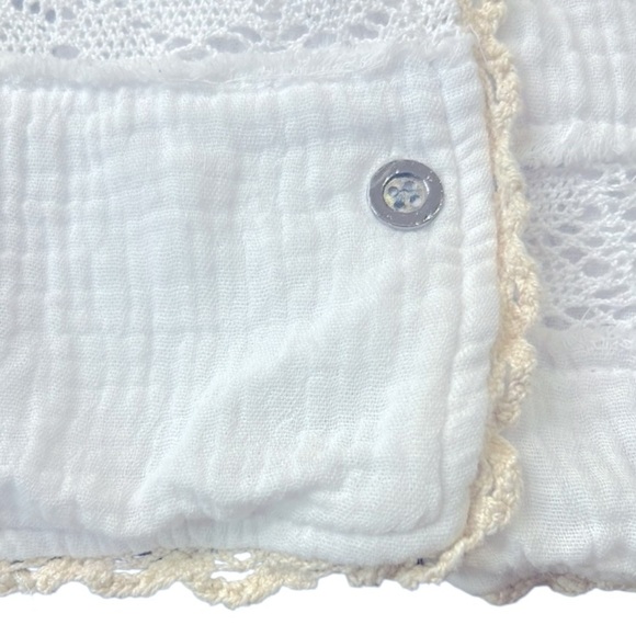 POL Loose Fit White Gauze Lace Crochet Short Sleeve Top Size Medium - Picture 7 of 13